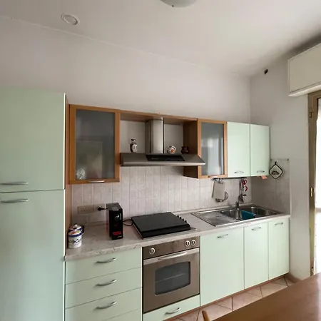 Marotta, Delizioso E Ampio Trilocale A 400mt Dal Mare Appartamento *